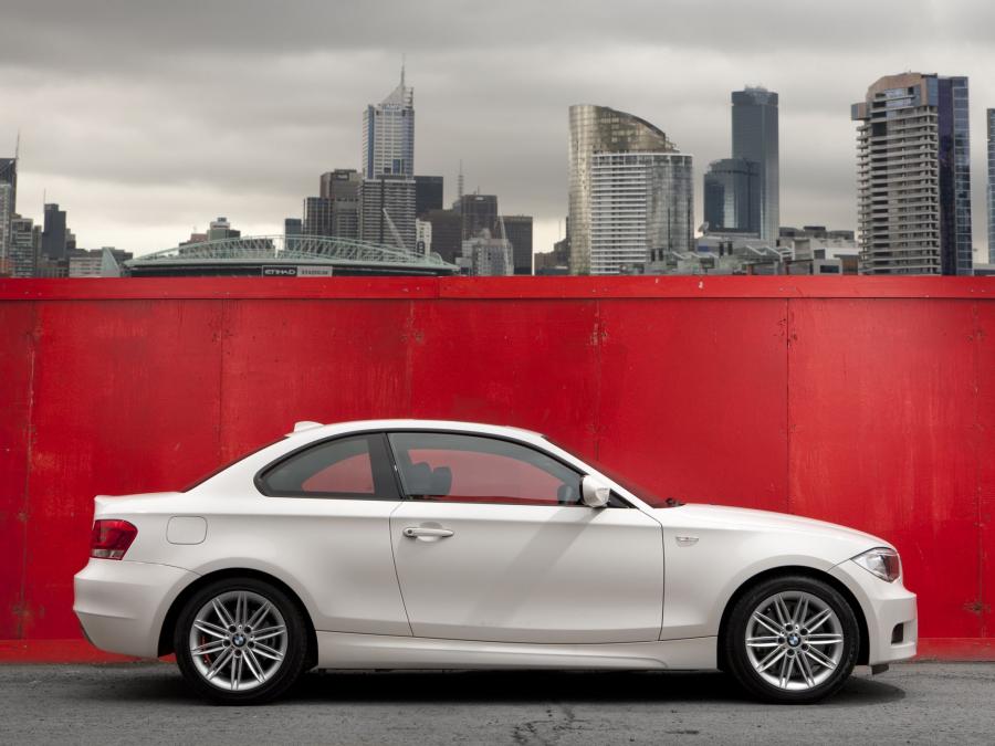 BMW 123d Coupe 2011 года  (AU) (фото 5 из 7)